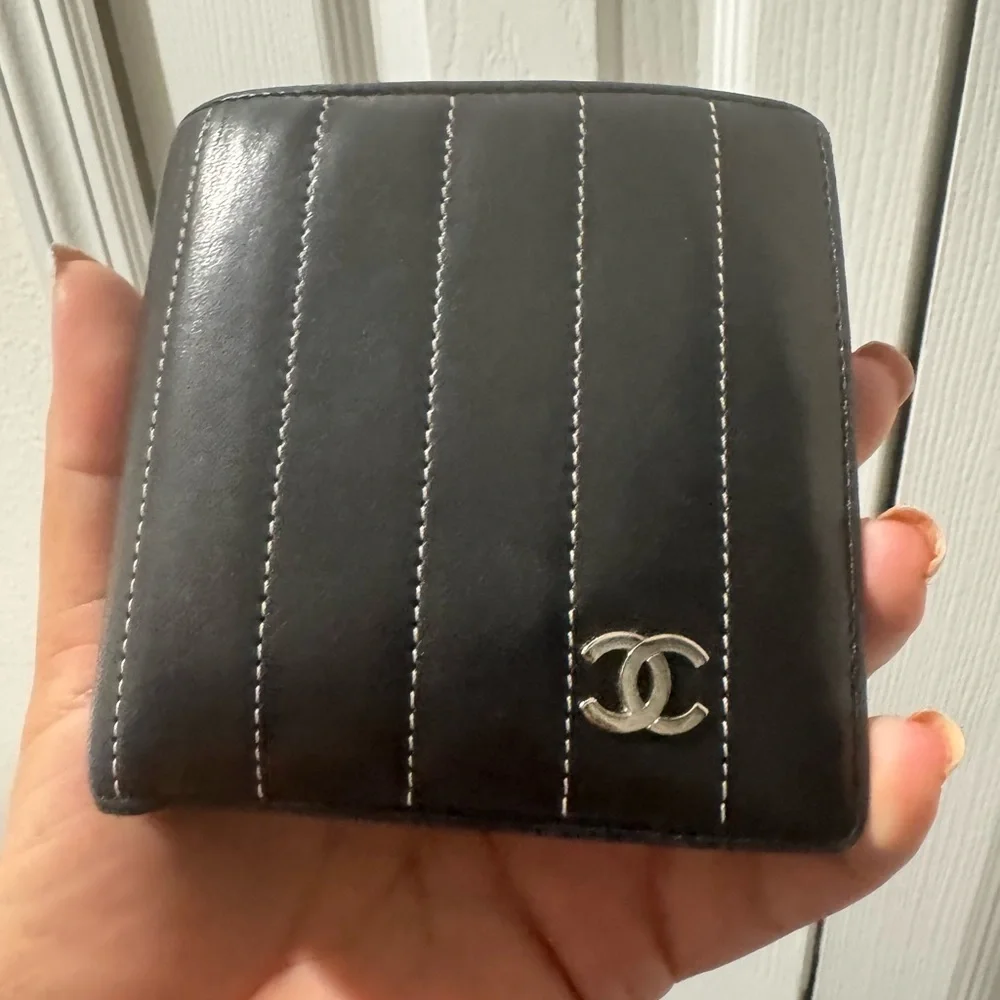 Chanel lambskin Black Leather Wallet W/COA